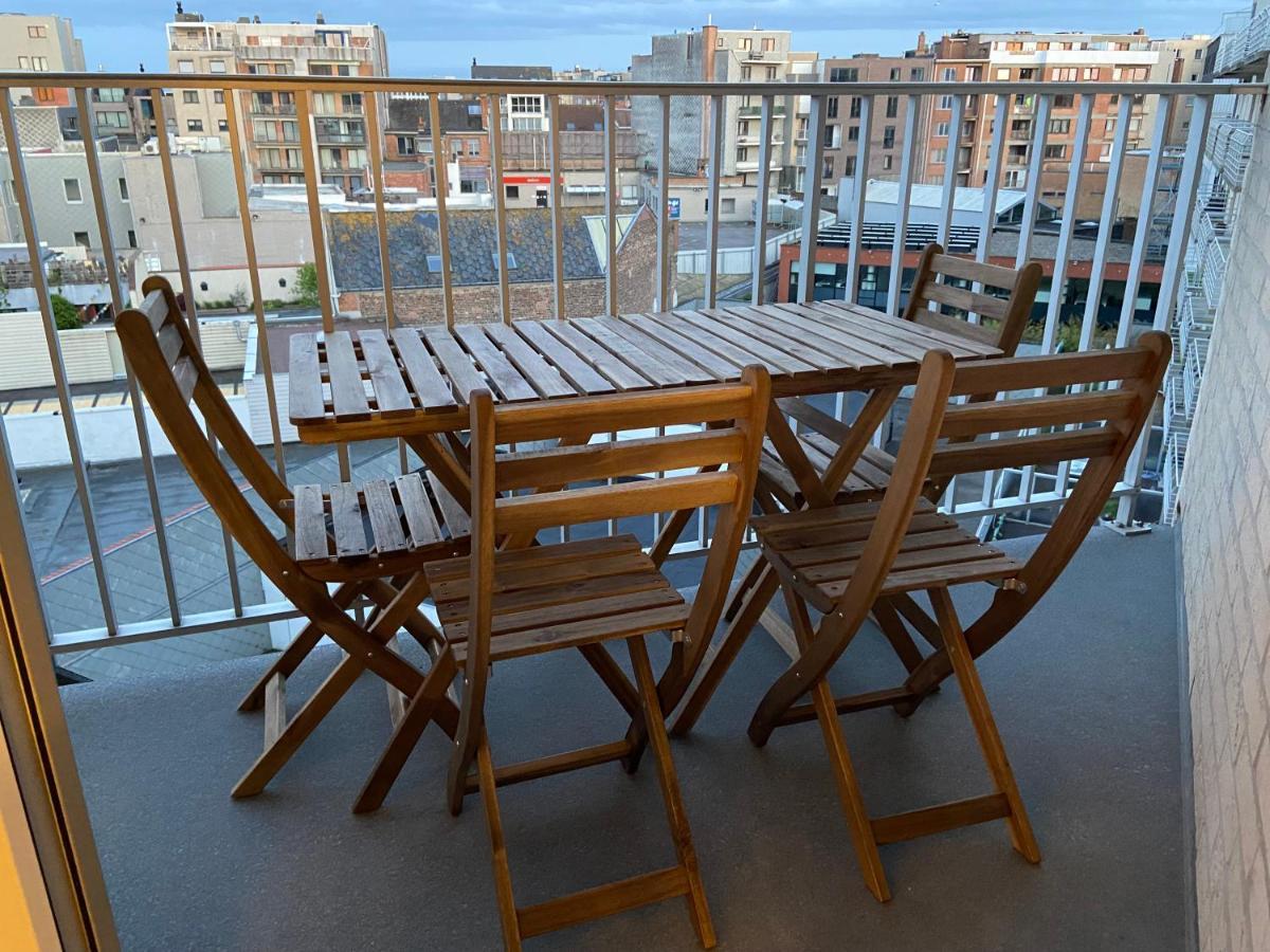 Vakantieappartement Oostende Met Priveparking Luaran gambar